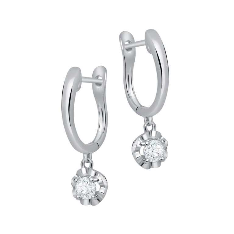 Anting Berlian Klasik